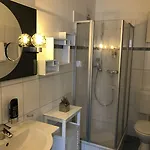 特朗布里克酒店 酒店 3*