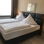 特朗布里克酒店 酒店
