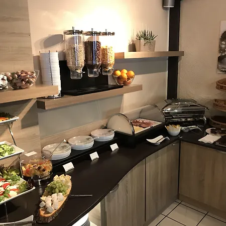 Hotel Traumblick 3*